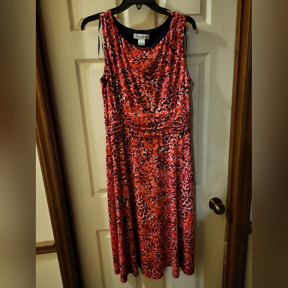 Vibrant Sleeveless Midi Dress